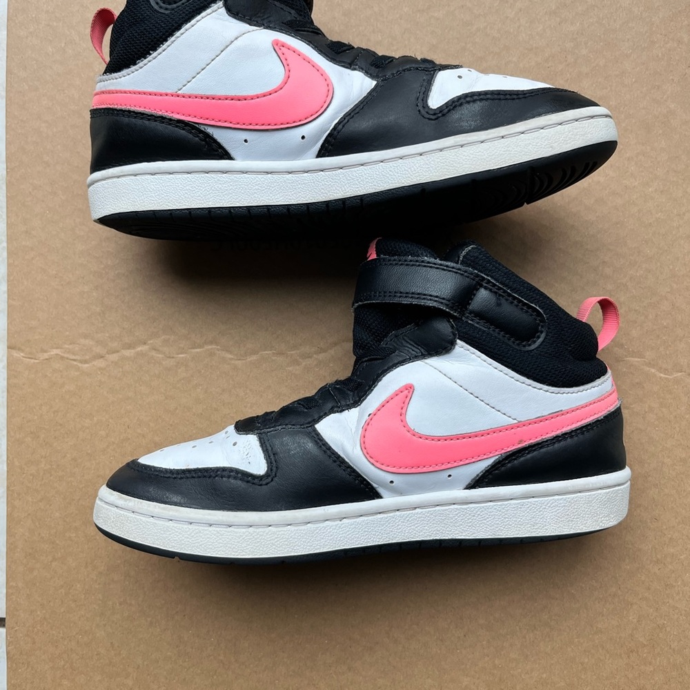 Nike Kids Black and White Sneakers with Pink Accents